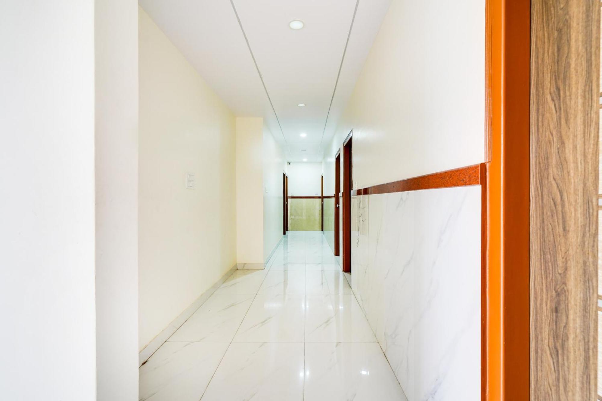 Townhouse Bidadi Formerly Royal Garuda Exterior foto